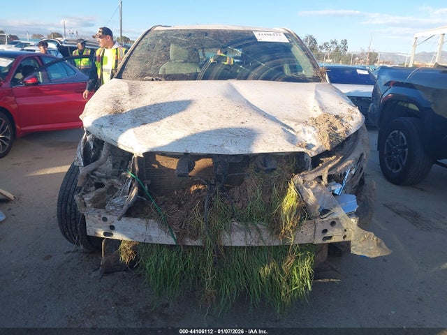 5TDZARFH1JS036851 Toyota Highlander Le