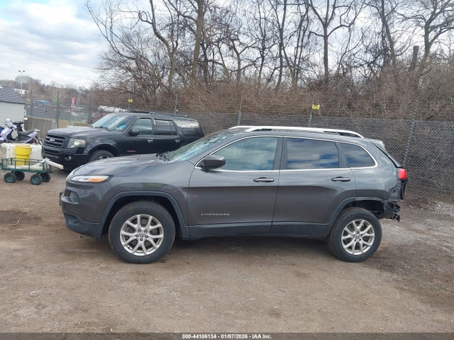1C4PJMCB9FW640875 Jeep Cherokee Latitude