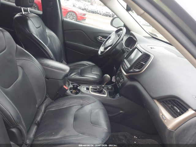 1C4PJMCB9FW640875 Jeep Cherokee Latitude