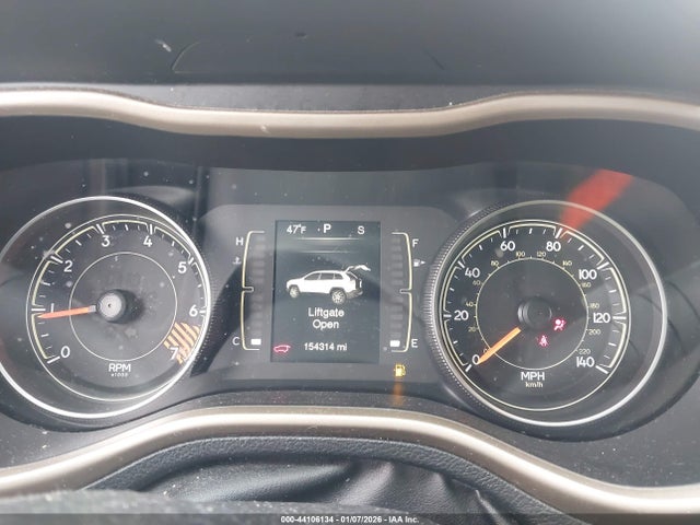 1C4PJMCB9FW640875 Jeep Cherokee Latitude