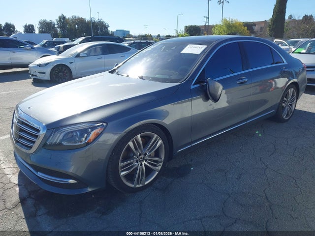 2018 MERCEDES-BENZ S 560 WDDUG8DB3JA376359 Photo 1
