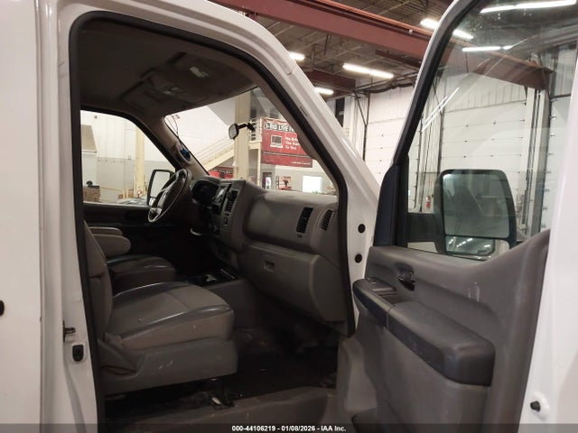 1N6BF0KM1JN812285 Nissan Nv Cargo Nv1500 S V6