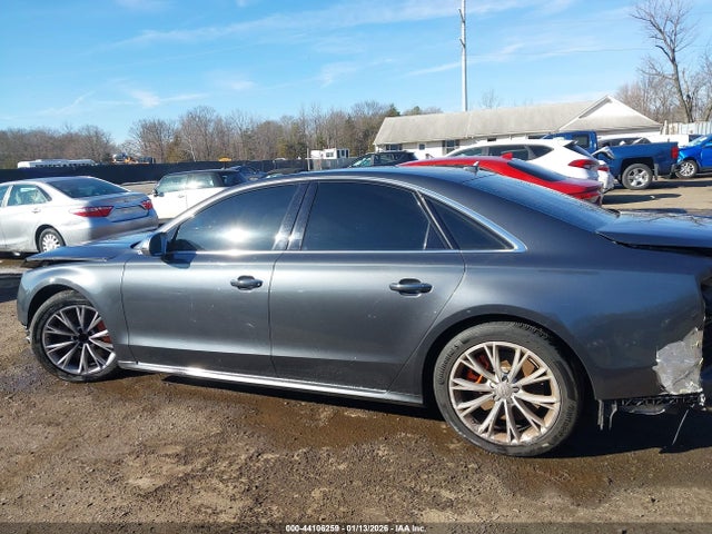 Продажа на аукционе авто 2015 Audi S8 4.0t, vin: WAUK2AFD9FN008271, номер лота: 44106259