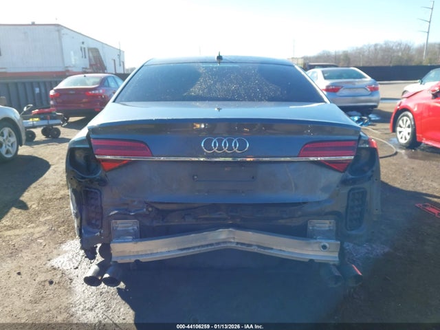 Продажа на аукционе авто 2015 Audi S8 4.0t, vin: WAUK2AFD9FN008271, номер лота: 44106259