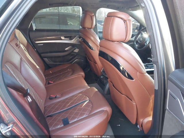 Продажа на аукционе авто 2015 Audi S8 4.0t, vin: WAUK2AFD9FN008271, номер лота: 44106259