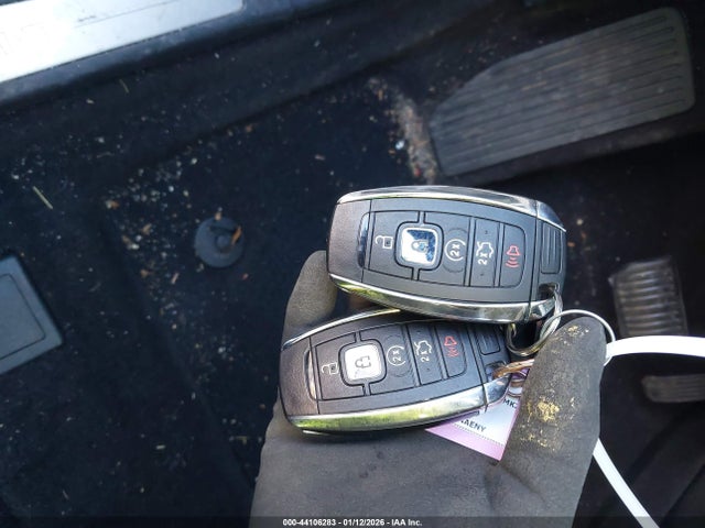 2020 LINCOLN MKZ 3LN6L5B94LR617721 Photo 10