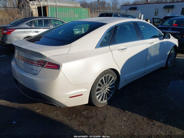 2020 LINCOLN MKZ 3LN6L5B94LR617721 Photo 3