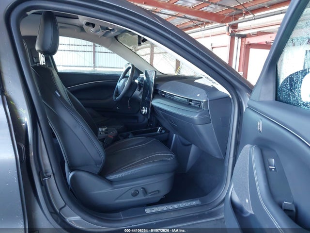 Ford Mustang Mach-e Premium 2023 3FMTK3R44PMB00491 Image 5