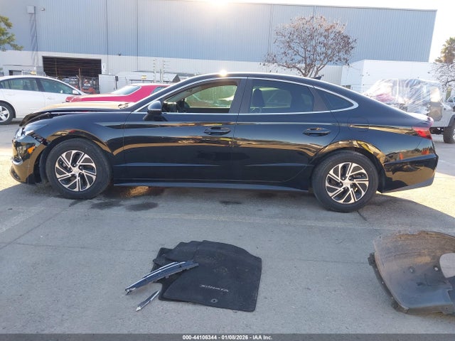 KMHL24JJ1LA011556 Hyundai Sonata Hybrid Blue
