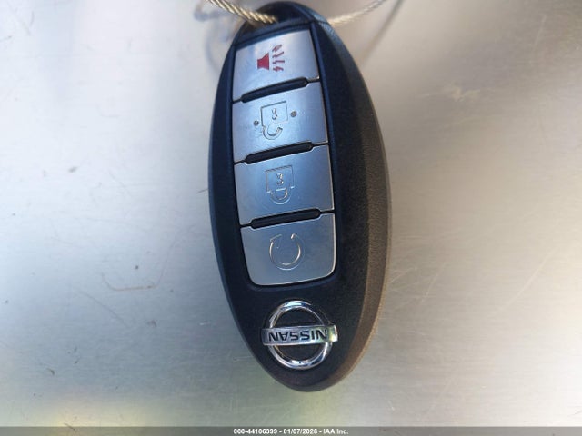 JN1BJ1CP1JW194124 Nissan Rogue Sport Sl