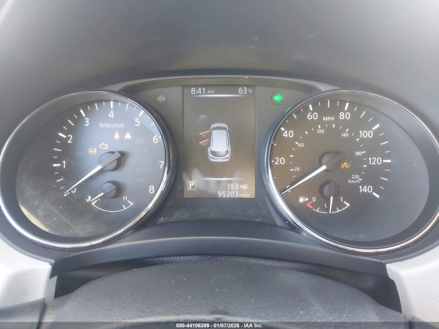 JN1BJ1CP1JW194124 Nissan Rogue Sport Sl
