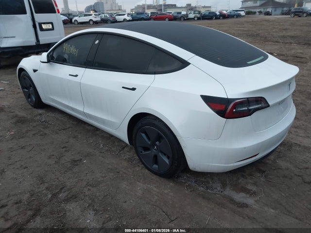 2022 TESLA MODEL 3 5YJ3E1EB9NF159316 Photo 2