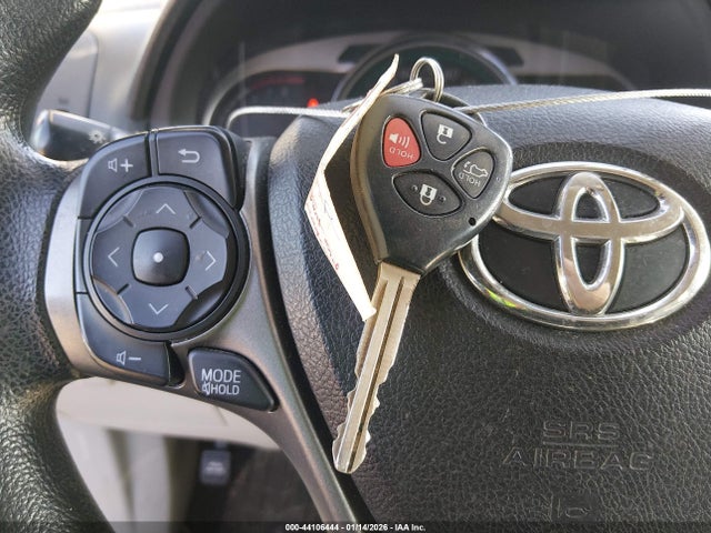 4T3ZA3BB0EU084957 Toyota VENZA LE
