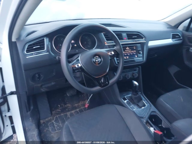 3VV1B7AXXKM056760 Volkswagen Tiguan 2.0t S