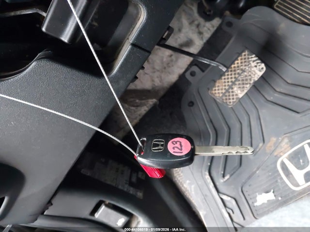44106519 :رقم المزاد ، JHMGE8H48AC012627 vin ، 2010 Honda Fit Sport مزاد بيع