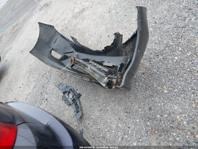 44106519 :رقم المزاد ، JHMGE8H48AC012627 vin ، 2010 Honda Fit Sport مزاد بيع
