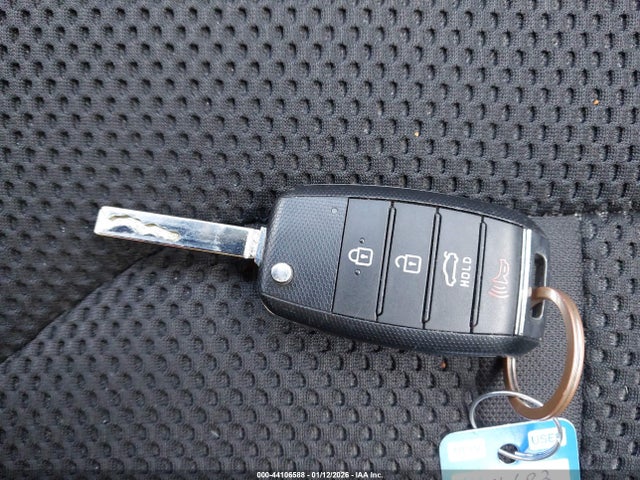 5XXGT4L32KG359435 KIA Optima Lx