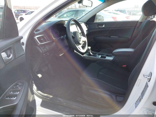 5XXGT4L32KG359435 KIA Optima Lx