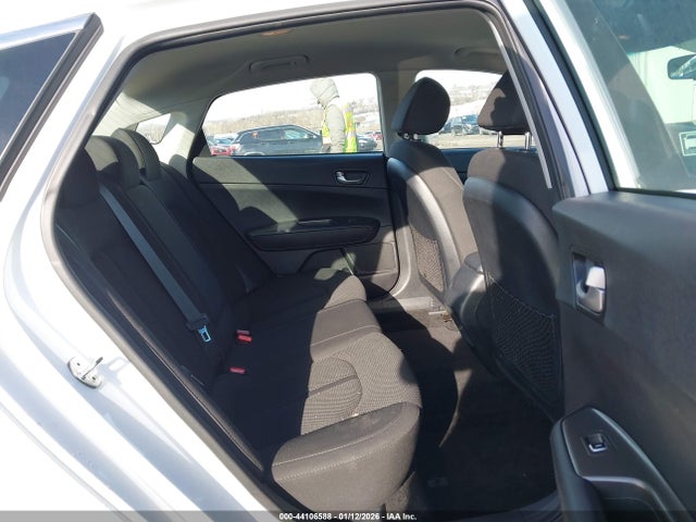 5XXGT4L32KG359435 KIA Optima Lx