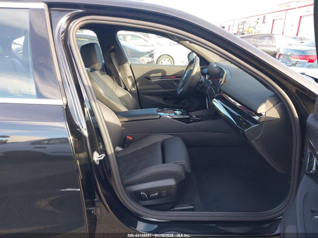 WBY33FK08SCU83757 BMW I5 Edrive40