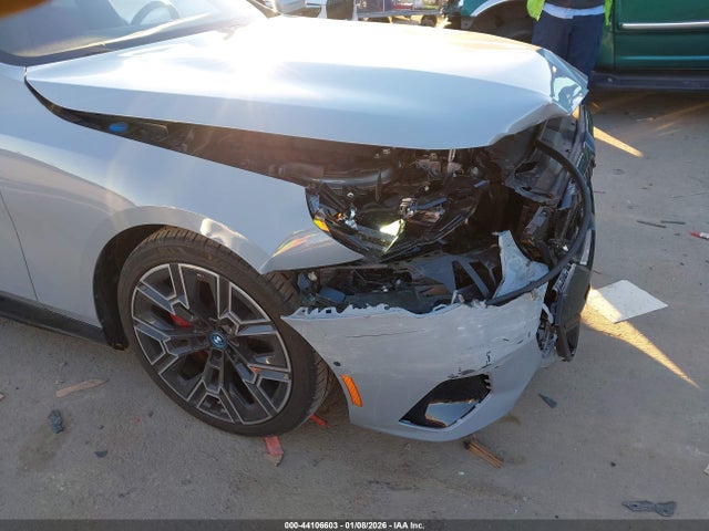 WBY33FK01SCT62732 BMW I5 Edrive40