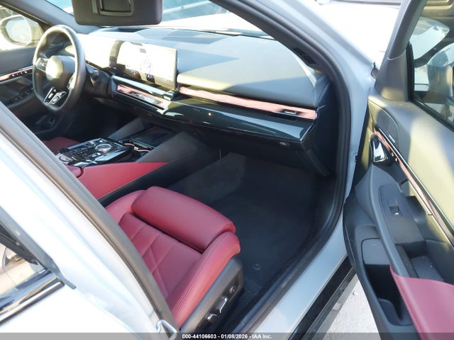 WBY33FK01SCT62732 BMW I5 Edrive40