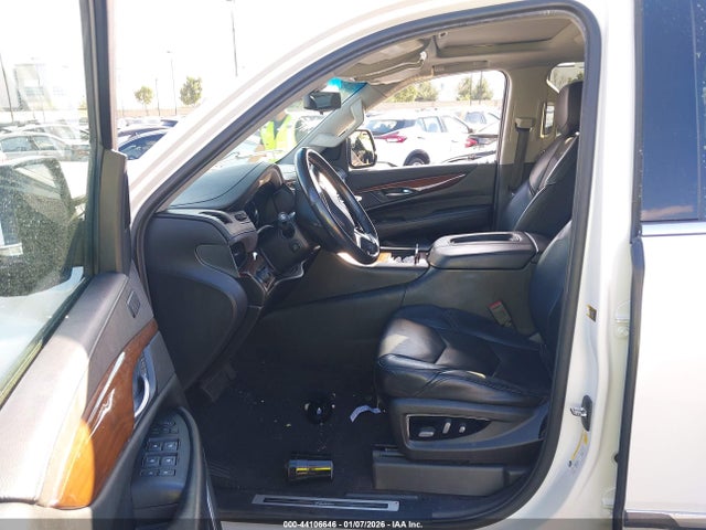 2019 CADILLAC ESCALADE ESV 1GYS3JKJ7KR103890 Photo 4