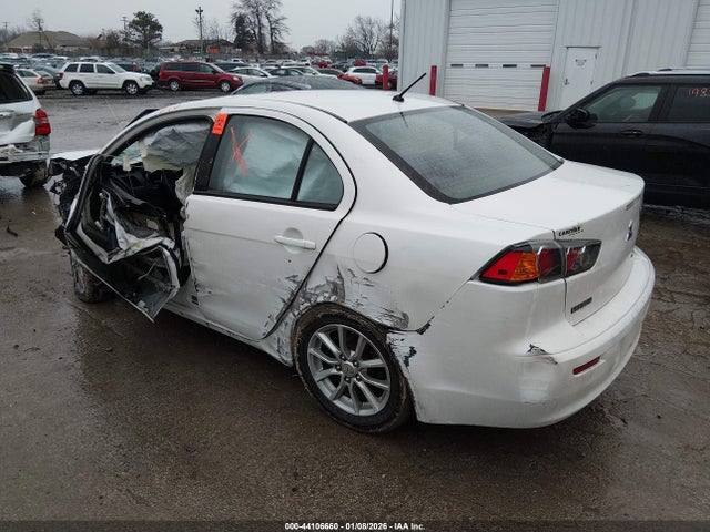 2016 MITSUBISHI LANCER JA32U2FU0GU002545 Photo 2