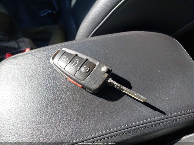 2017 AUDI A3 WAUAUGFF0H1039462 Photo 10