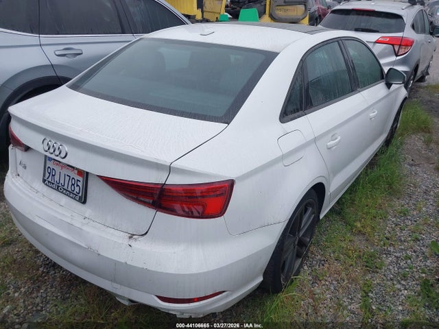 2017 AUDI A3 WAUAUGFF0H1039462 Photo 3