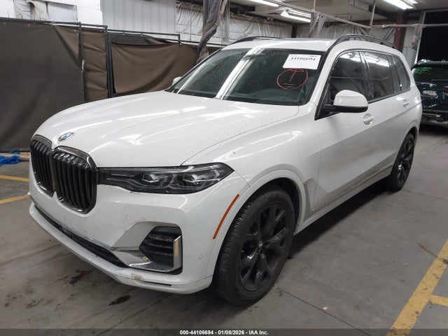 2022 BMW X7 5UXCW2C00N9L04417 Photo 1