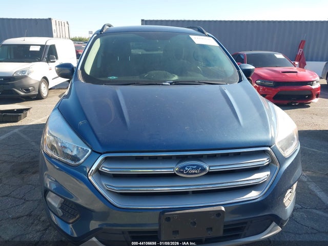 1FMCU0GD3JUB72104 Ford ESCAPE SE