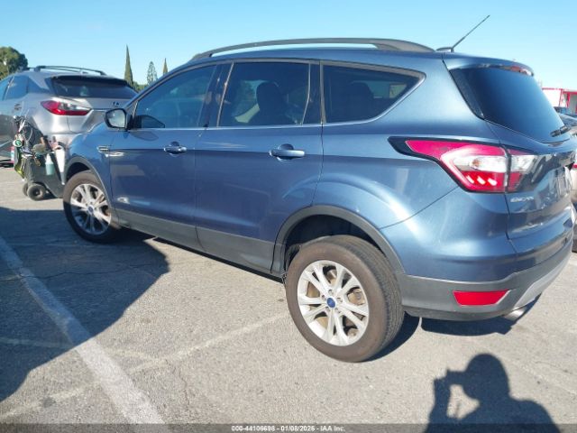 2018 FORD ESCAPE 1FMCU0GD3JUB72104 Photo 2
