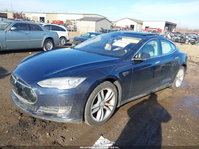 2014 TESLA MODEL S 5YJSA1H11EFP50282 Photo 1