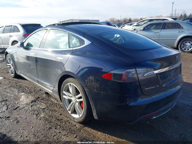 2014 TESLA MODEL S 5YJSA1H11EFP50282 Photo 2