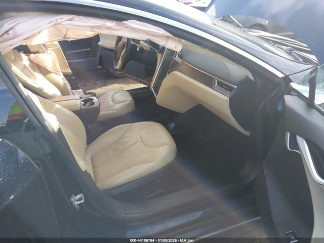 2014 TESLA MODEL S 5YJSA1H11EFP50282 Photo 4
