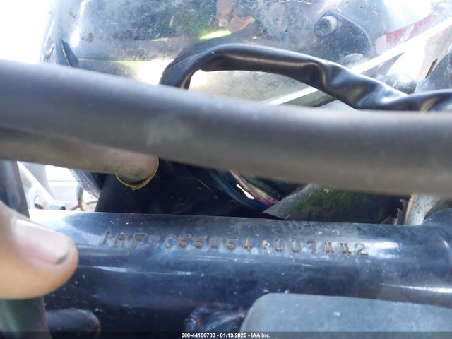 2004 HONDA VTX1300 1HFSC55054A007442 Photo 9