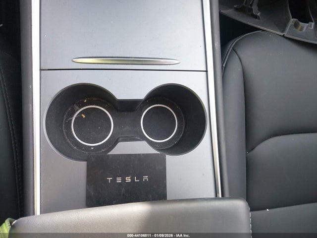 2024 TESLA MODEL Y 7SAYGDEE2RA250834 Photo 10