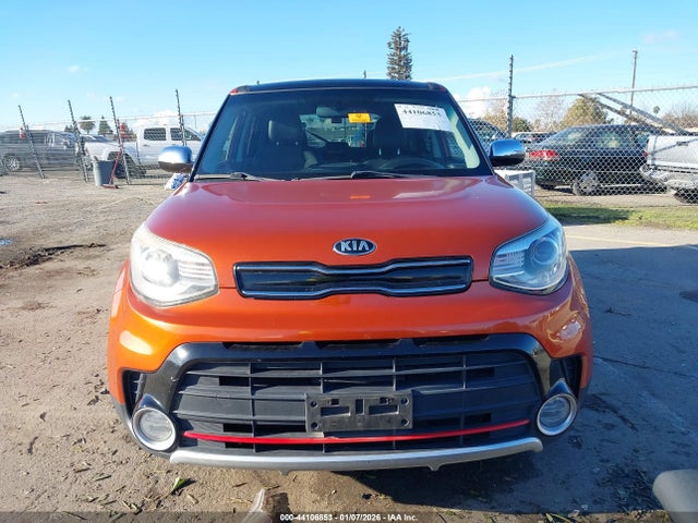 KNDJX3AA8J7589977 KIA Soul !