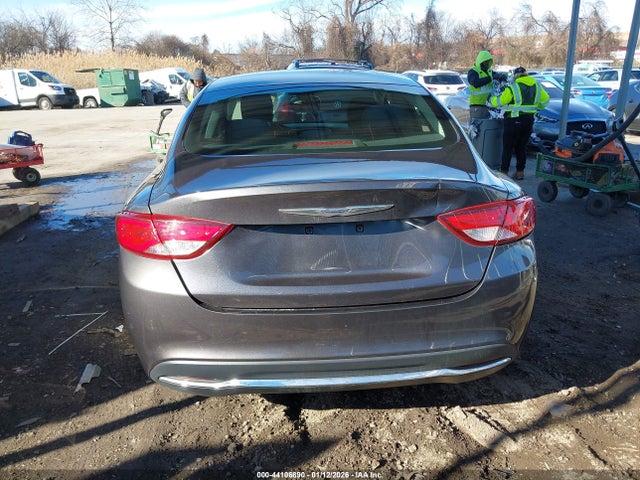 44106890 :رقم المزاد ، 1C3CCCAB3FN741880 vin ، 2015 Chrysler 200 Limited مزاد بيع