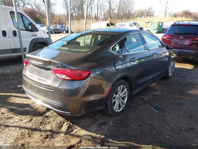44106890 :رقم المزاد ، 1C3CCCAB3FN741880 vin ، 2015 Chrysler 200 Limited مزاد بيع