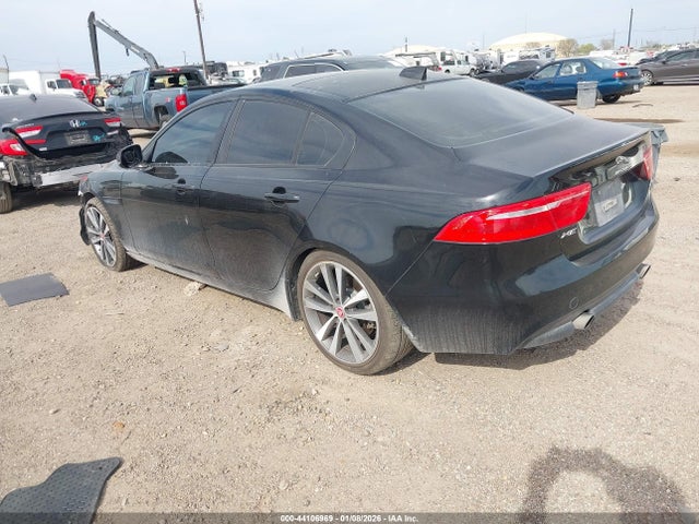 2017 JAGUAR XE SAJAE4BG8HA964926 Photo 2