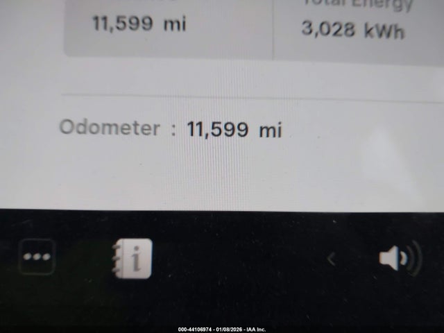 Tesla Model Y Long Range Launch Series/premium All-wheel Drive 2026 7SAYGDEE7TA385038 Image 15