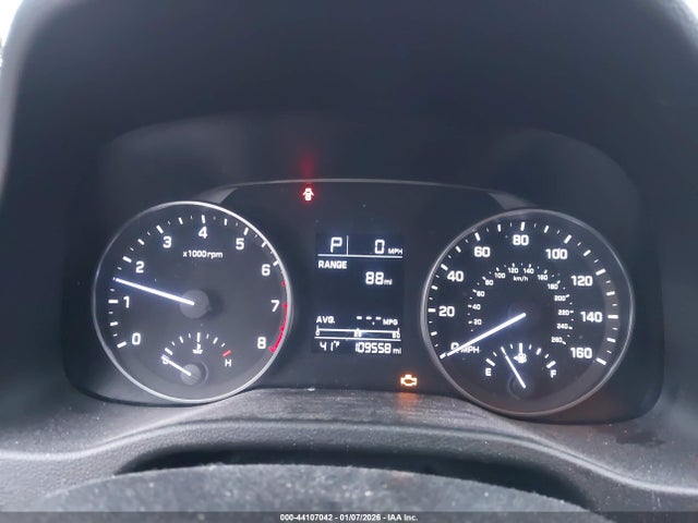 5NPD84LF7HH175667 Hyundai ELANTRA SE