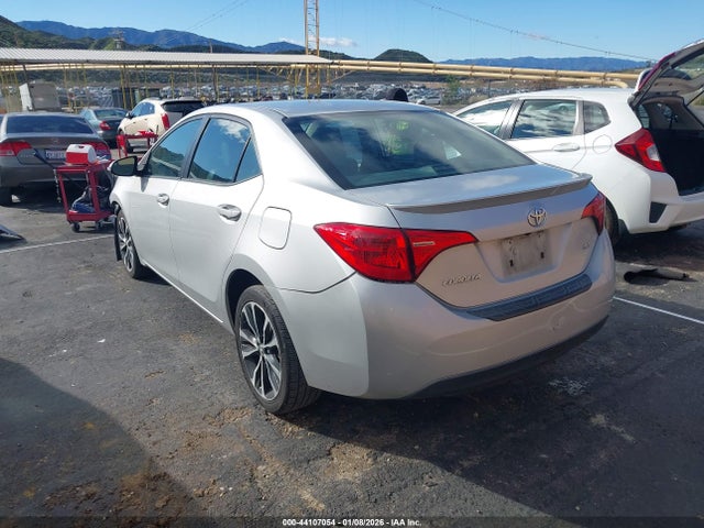 5YFBURHE9HP690270 Toyota COROLLA SE