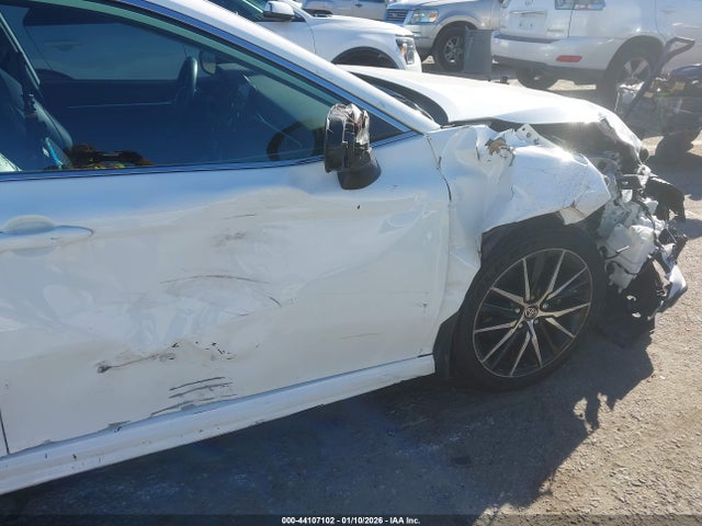 4T1G11AK9NU037996 Toyota CAMRY SE