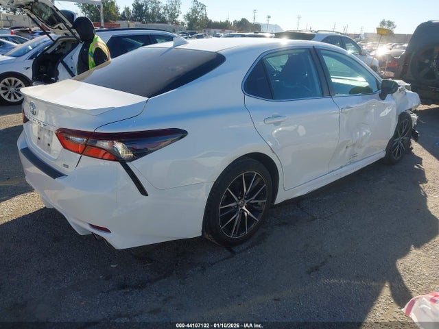 4T1G11AK9NU037996 Toyota CAMRY SE