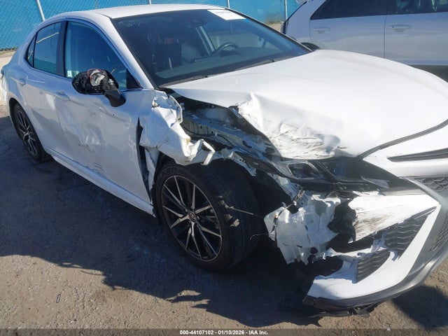 4T1G11AK9NU037996 Toyota CAMRY SE