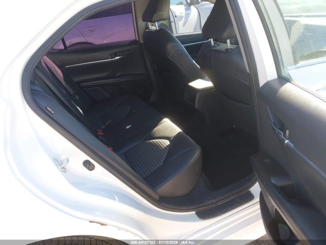 4T1G11AK9NU037996 Toyota CAMRY SE