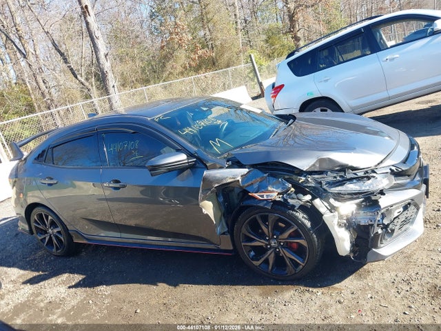 Продажа на аукционе авто 2018 Honda Civic Sport Touring, vin: SHHFK7H98JU409803, номер лота: 44107108